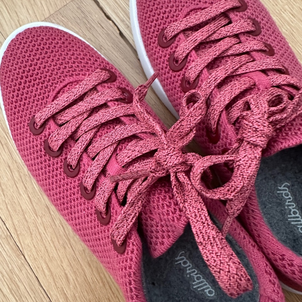 Allbirds Women’s Tree Pipers, Lux Pink, Size 8.